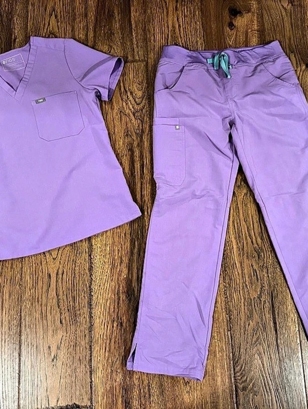 FIGS Purple Scrub Set Size Small Like New
